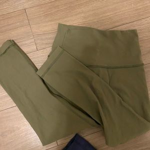 Lululemon leggings